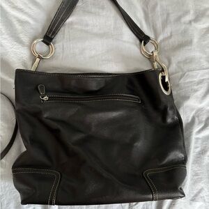 Elegant Black Leather Shoulder Bag